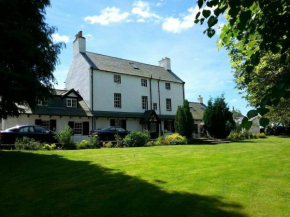 Stuc an t Sagairt Cottage , Loch Lomond